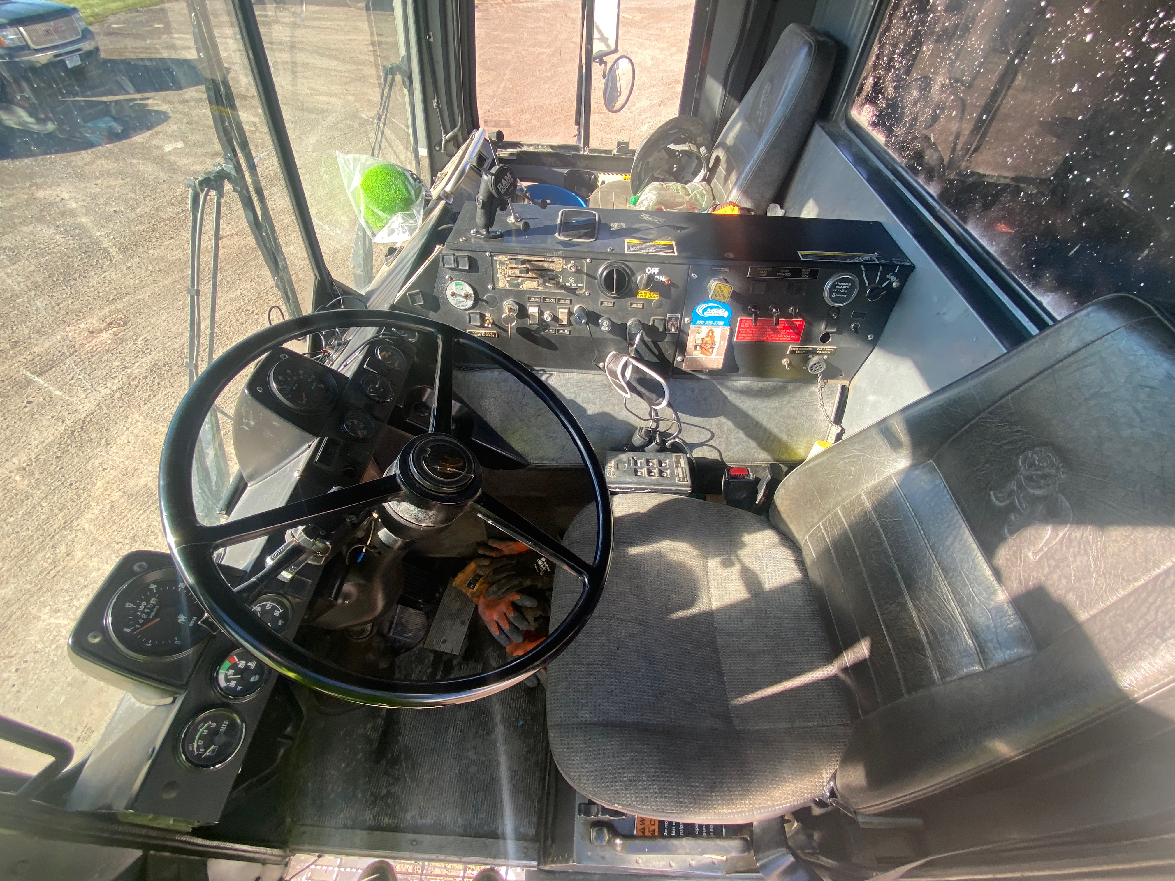 2006 SCHWING 61SX - Image 12